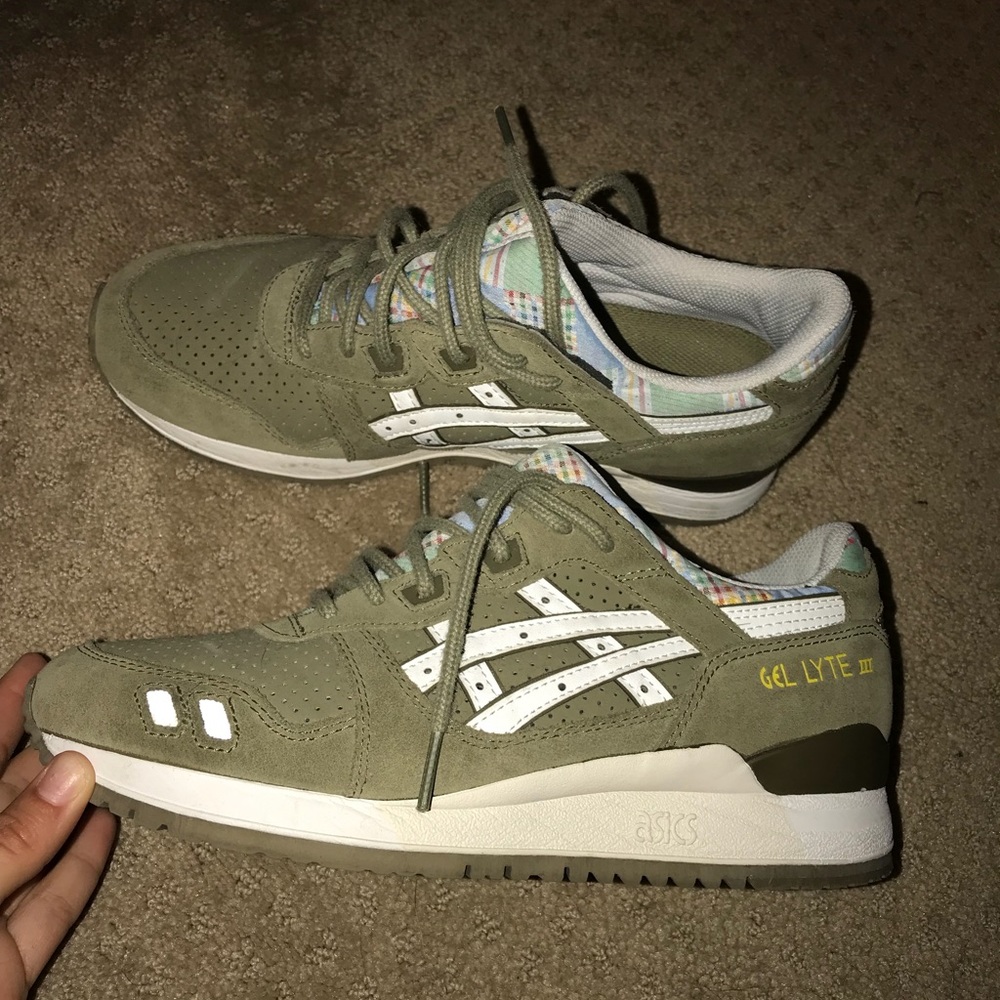 ASIC gel olive limited edition